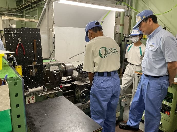 Plant tours for local organisations and junior-high / high-school students 2